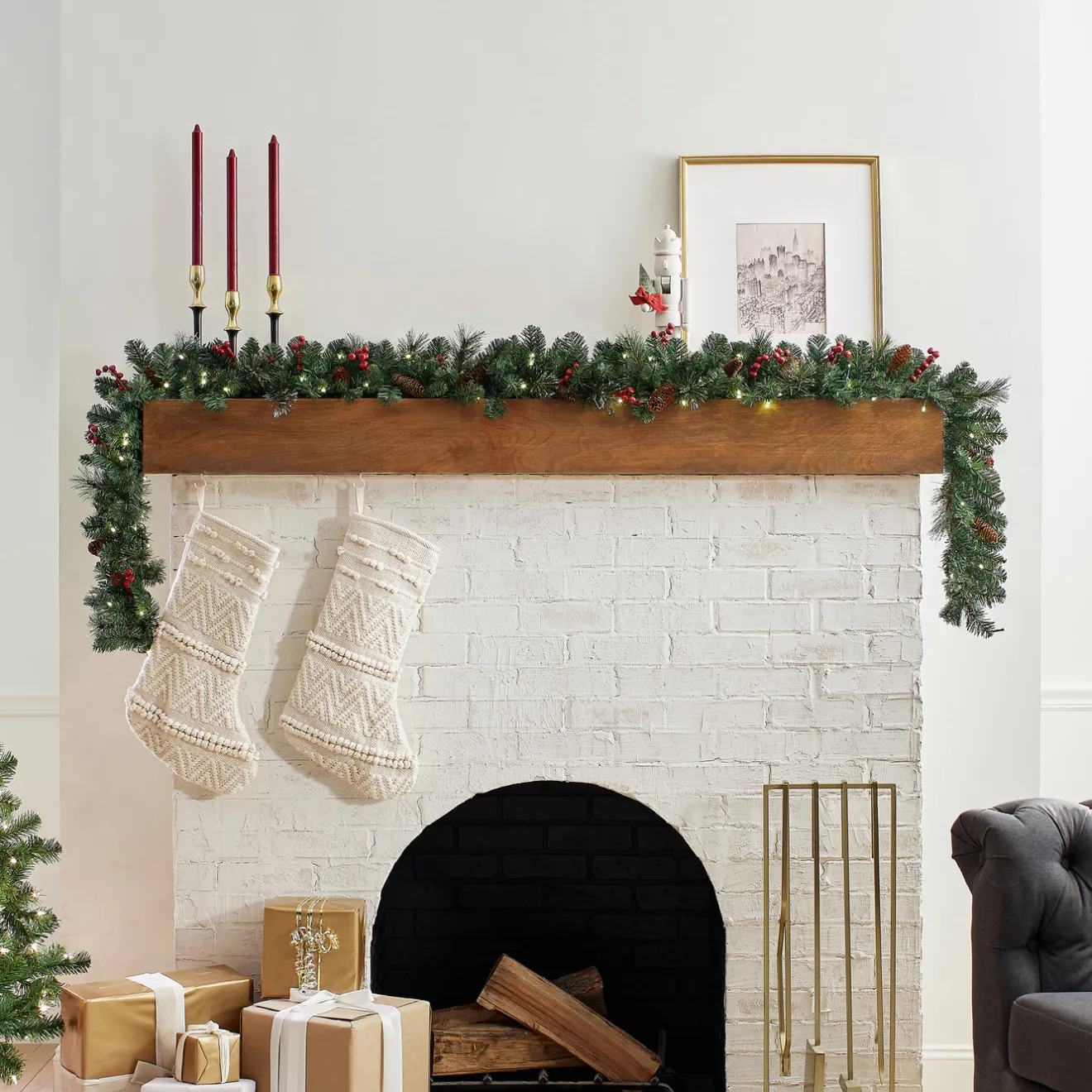 Hot 9 ft. Pre-Lit Crestwood Spruce Garland with LED Lights Pre-Lit Christmas Garlands|7-10 Feet Christmas Garlands