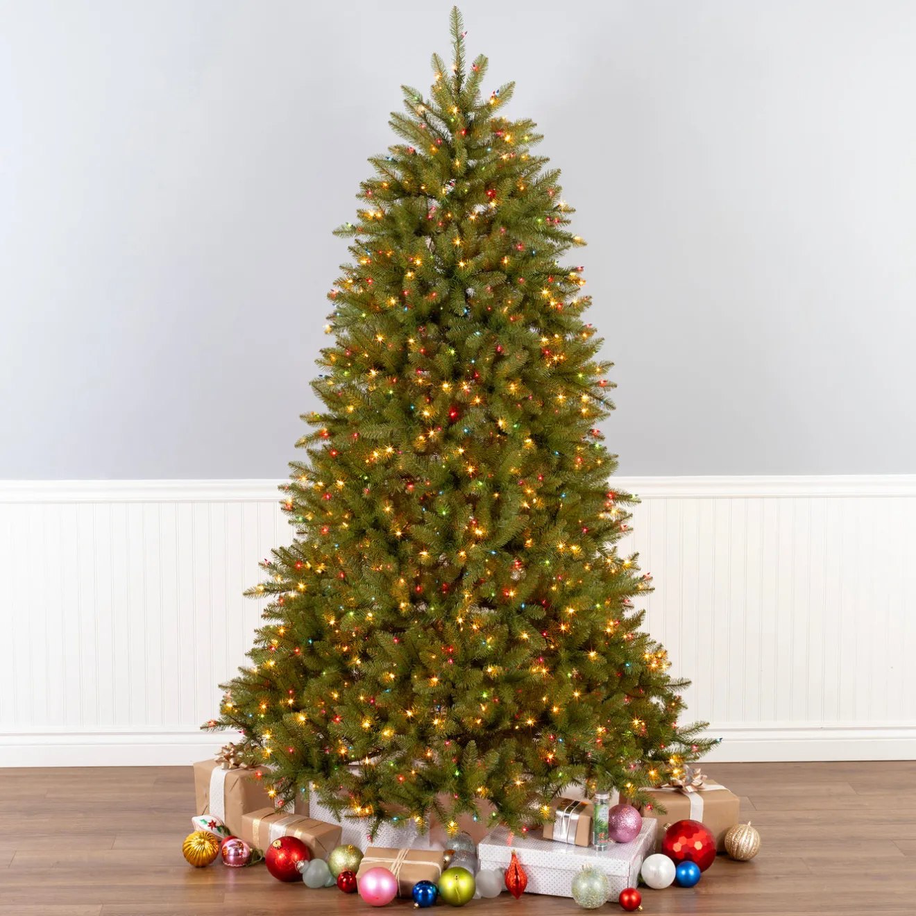 7.5 ft. Pre-Lit Dunhill Fir Tree with Multicolor, Clear Spectrum Lights Full|7 To 7.5 Feet