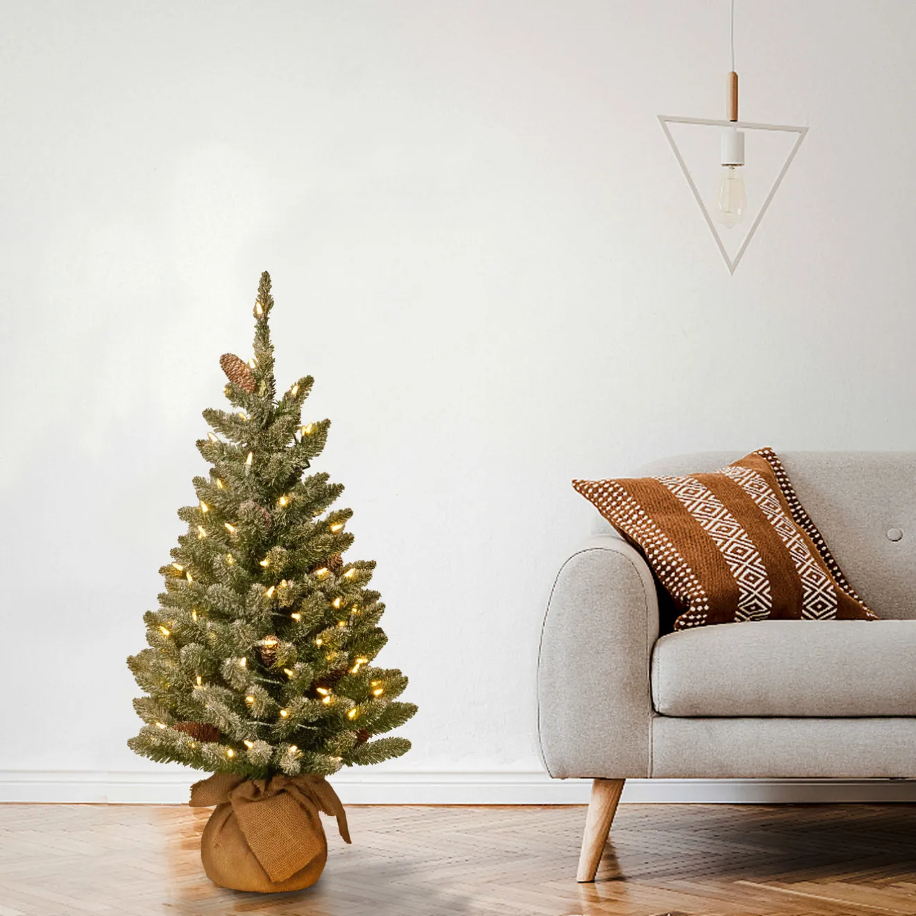 Best 3 ft. Pre-Lit Snowy Concolor Fir Tree with LED Lights Tabletop|Full