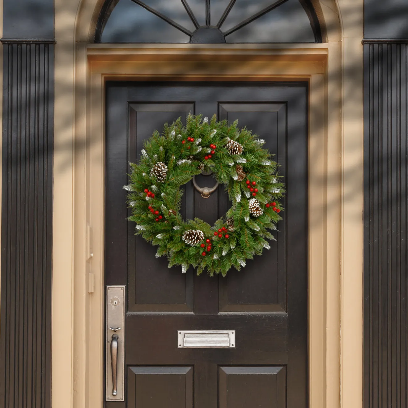Hot 24 in. Frosted Berry Wreath 21-24 Inch Christmas Wreaths|Unlit Christmas Wreaths