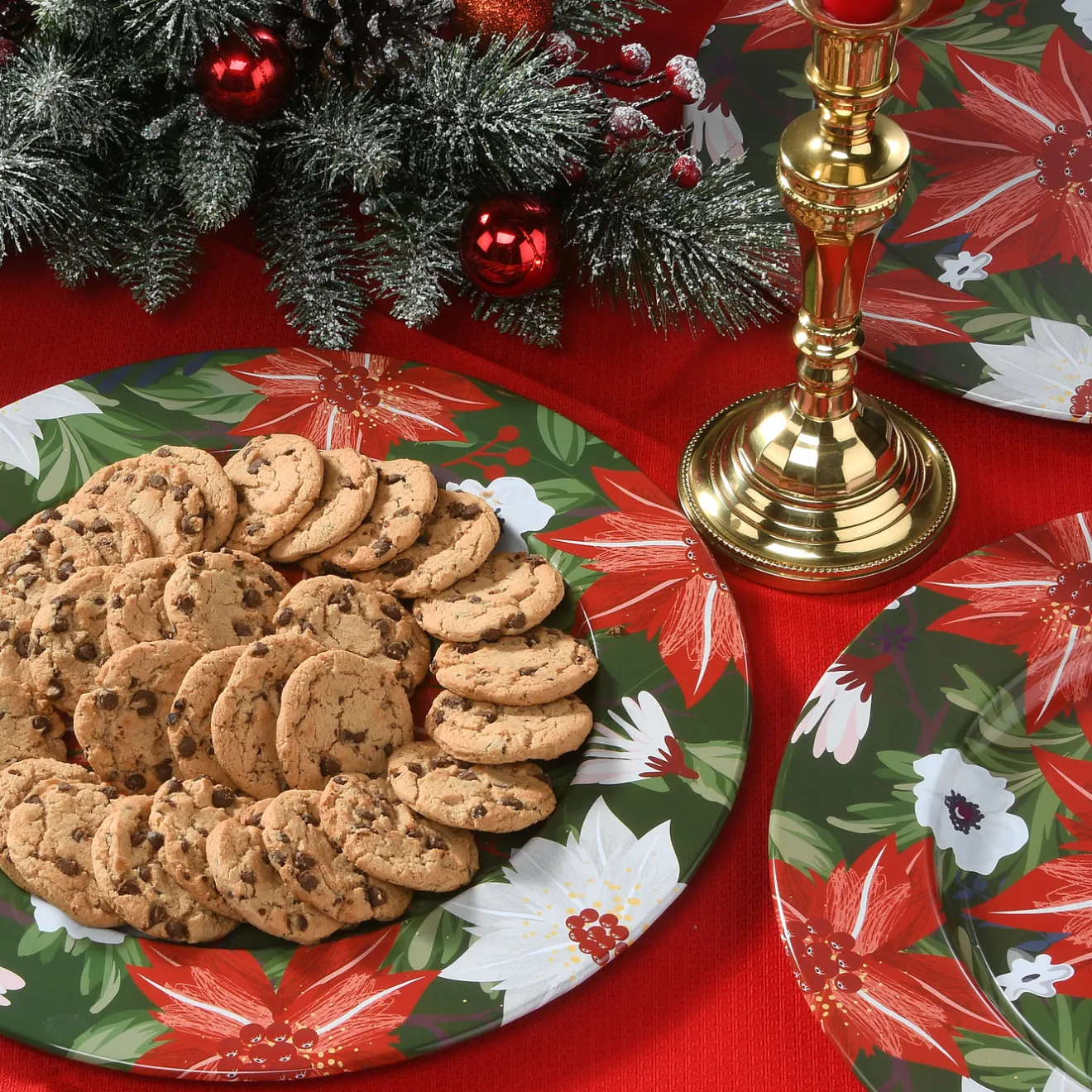 Outlet 13 in. 4-Piece Holiday Plate Set Decorative Accents