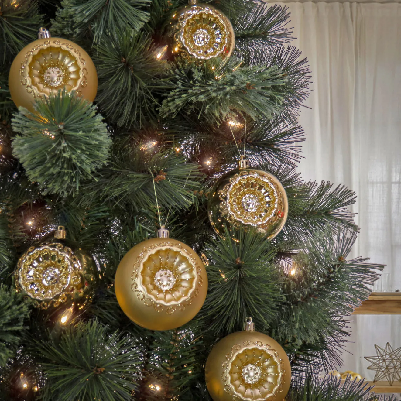 Outlet 6-Piece Shatterproof Glittering Gold Ornaments Tree Ornaments