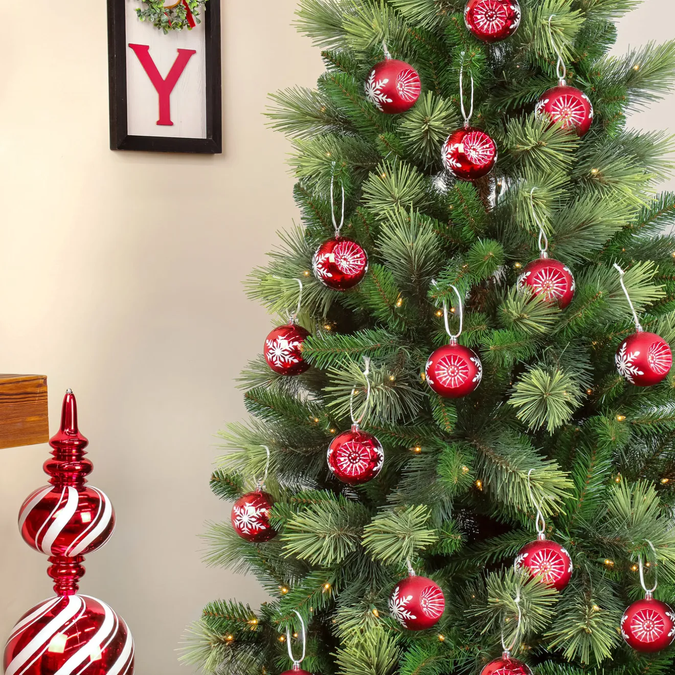 6-Piece Shatterproof Snowflake Red Ornaments Tree Ornaments